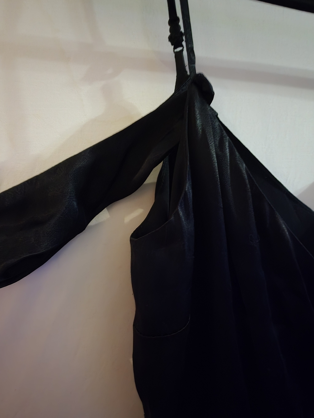 Bardot Black Satin Like Cold Shoulder Midi Dress Size 10 Missing Belt - Picture 7 of 11